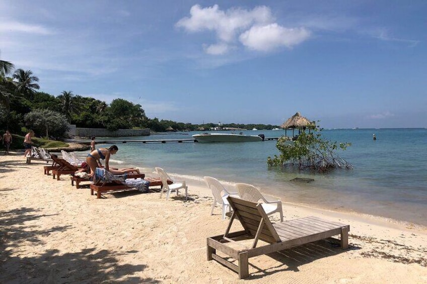 Full Day Tour Rosario Islands, Playa Blanca, Cholón and Barú