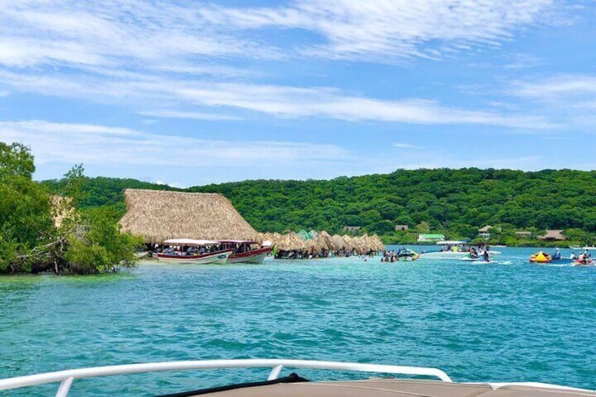 Full Day Tour Rosario Islands, Playa Blanca, Cholón and Barú