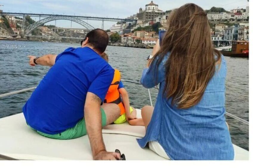 1h Private Boat Tour between Foz and Ribeira