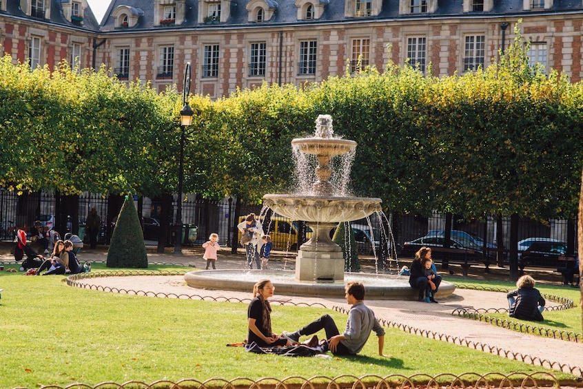 Place des Vosges & Victor Hugo Museum In-App Audio Tour