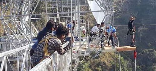 Von Pokhara aus: Das zweithöchste Bungee Jumping Erlebnis der Welt