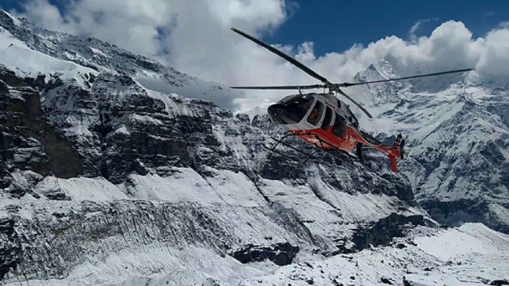 Picture 6 for Activity From Pokhara: Family Helicopter Tour of Annapurna Base Camp