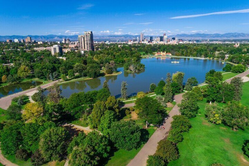 Private custom tour with a local guide Denver