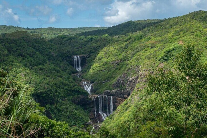 Hiking The Famous 7 waterfalls with Private Car & lunch service