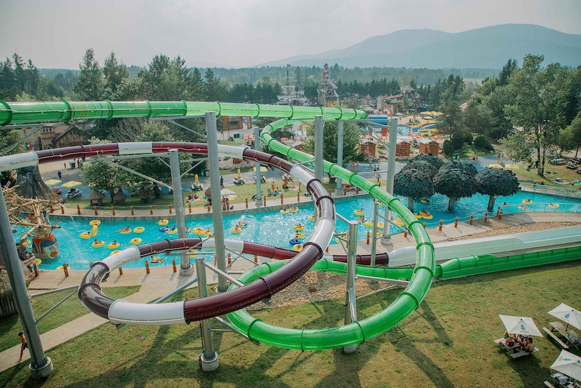 Quebec City: Village Vacances Valcartier Outdoor Waterpark