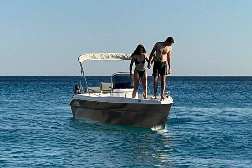 Blu Water 185 - Aphrodite
Self Drive Boat in Milos
No Licence Required