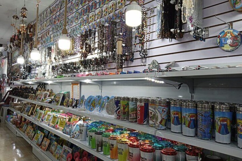 Guided Souvenir Shopping Tour in Punta Cana