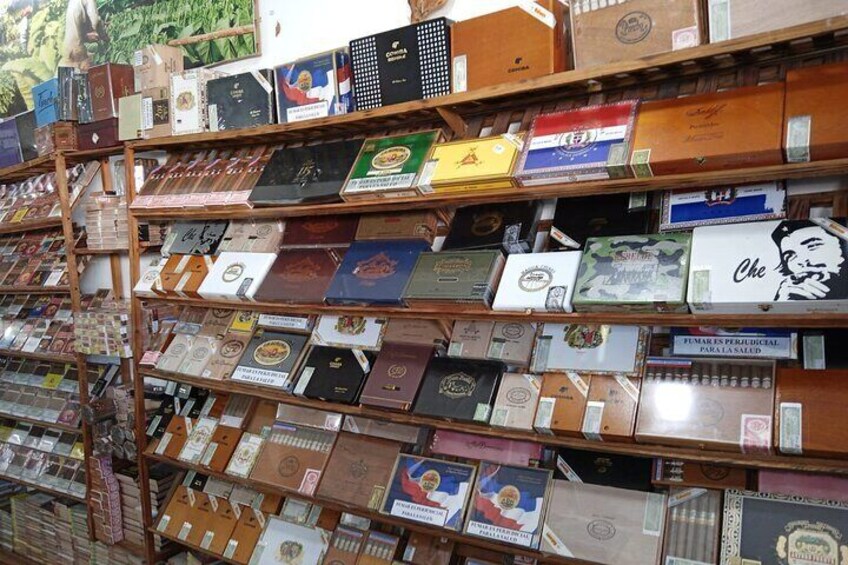 Guided Souvenir Shopping Tour in Punta Cana
