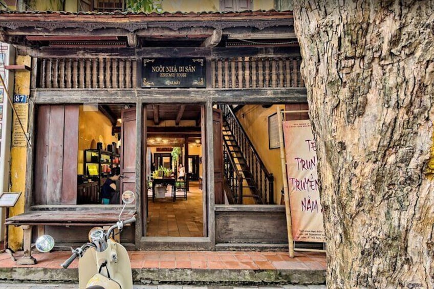 Hanoi Sunset Old Quarter Walking Tour