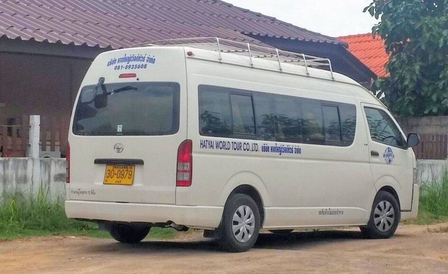 Travel from Krabi to Khao Sok by shared minivan