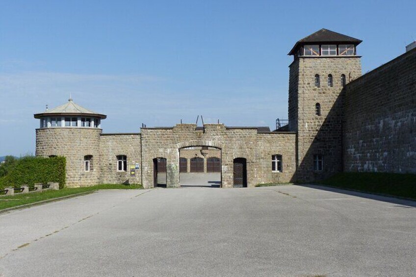 Private Memorial Tour from Vienna to Mauthausen & Eagle's Nest