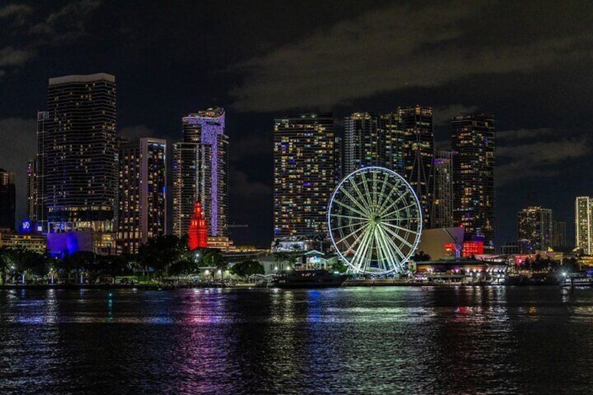 Miami: Adults Only Party Cruise with Two Drinks Included