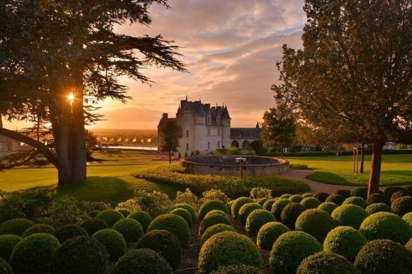 Discover Loire Valley Castles
