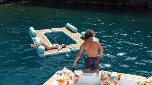 La Spezia : Excursion en bateau de 6 heures avec arrêts baignade et plongée