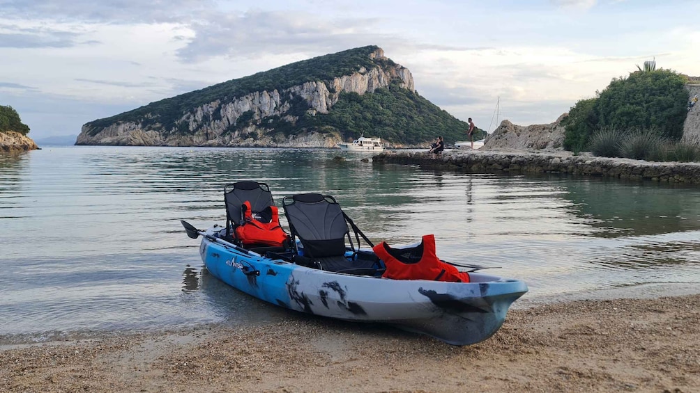 Picture 2 for Activity Kayak tour in Cala Moresca - Aperitif and Dolphin watching
