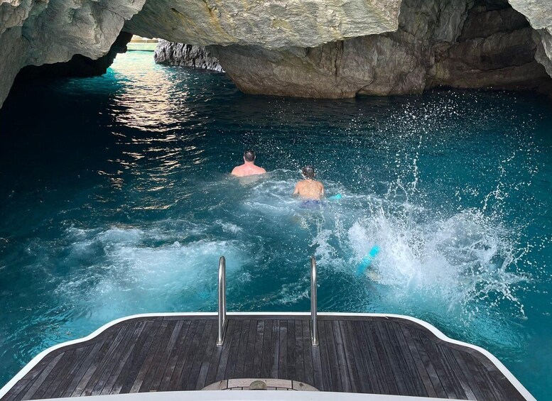 Picture 6 for Activity Amalfi Coast: Scenic Boat Private Tour with Aperitif