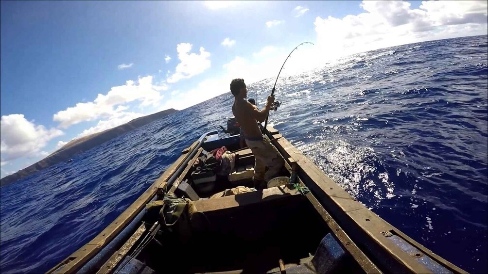 Ancestral fishing: Fishing with an experienced Rapa Nui