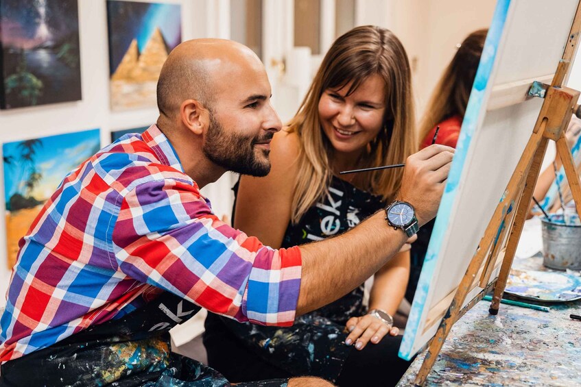 Budapest: Paint and sip experience (2 hrs for beginners)