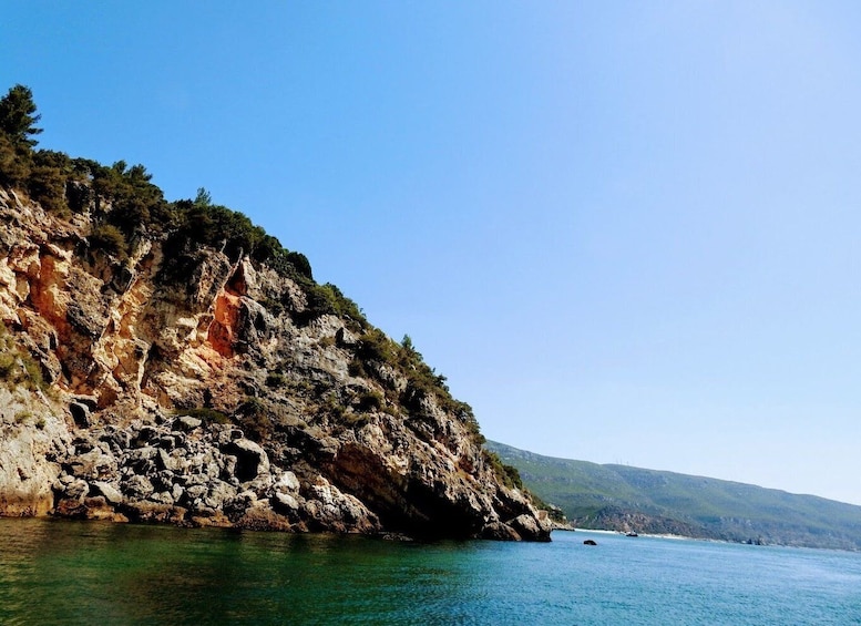 Picture 2 for Activity Boat trip to the caves Sesimbra