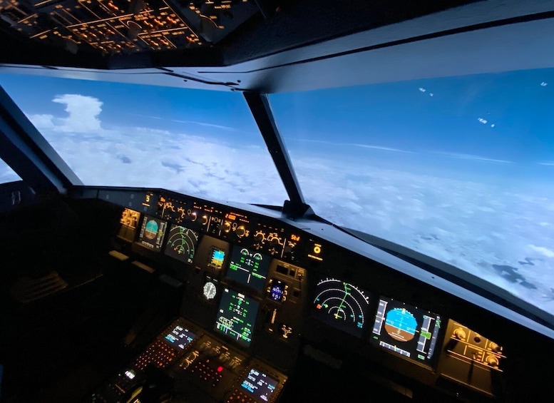 Picture 1 for Activity Airbus A320 Flightsimulator | 60 Minutes Flying Experience