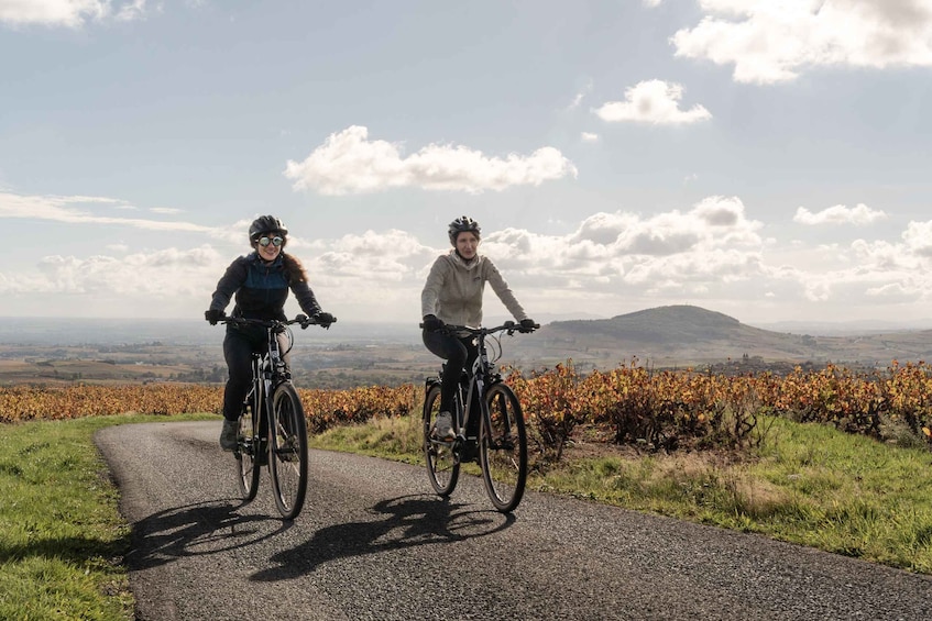 Picture 6 for Activity Half day bike guided in Beaujolais - Mont Brouilly and wine