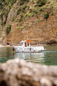 Budva Bay : Excursion en bateau avec plongée en apnée et tourisme