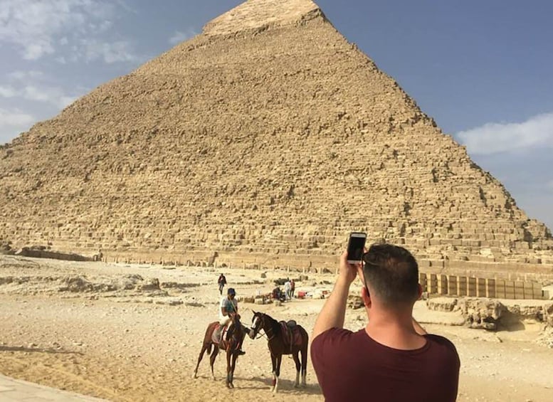 Pyramids &Sphinx safe reliable private Tour