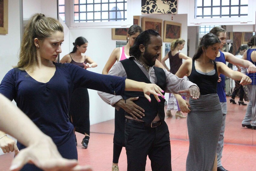 Picture 2 for Activity Sevilla : Flamenco Lessons