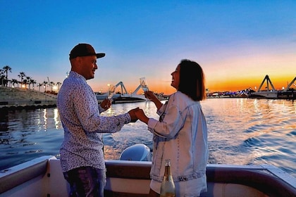 visit estadio mestalla Valencia: Sunset Boat Tour with Drink