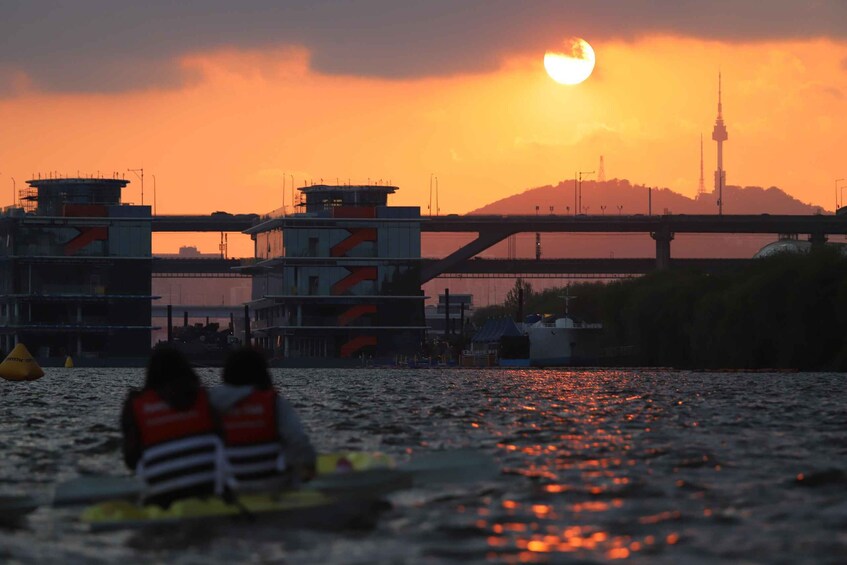 Picture 6 for Activity Seoul: Stand Up Paddle Board (SUP) & Kayak in Han River