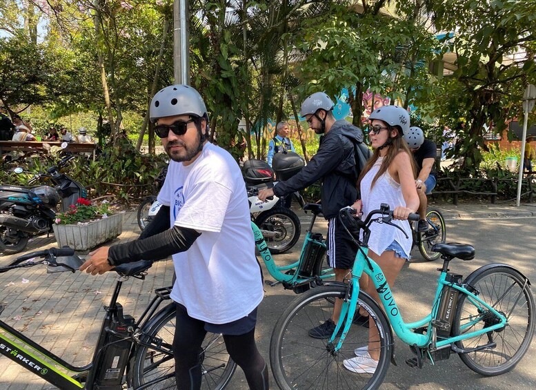 Picture 11 for Activity E-Bike City Tour Medellin with Local beer and Snacks