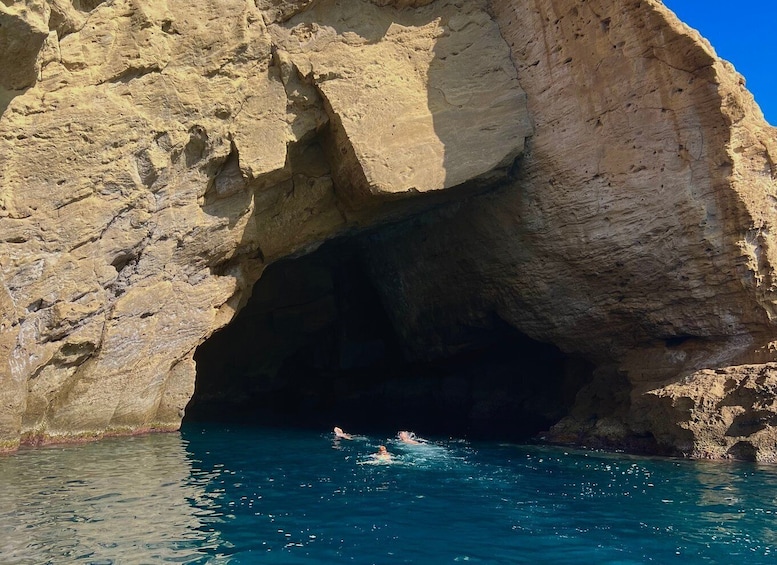 Picture 20 for Activity Procida: Boat Tour w/ Swimming Stops and Underwater Photos