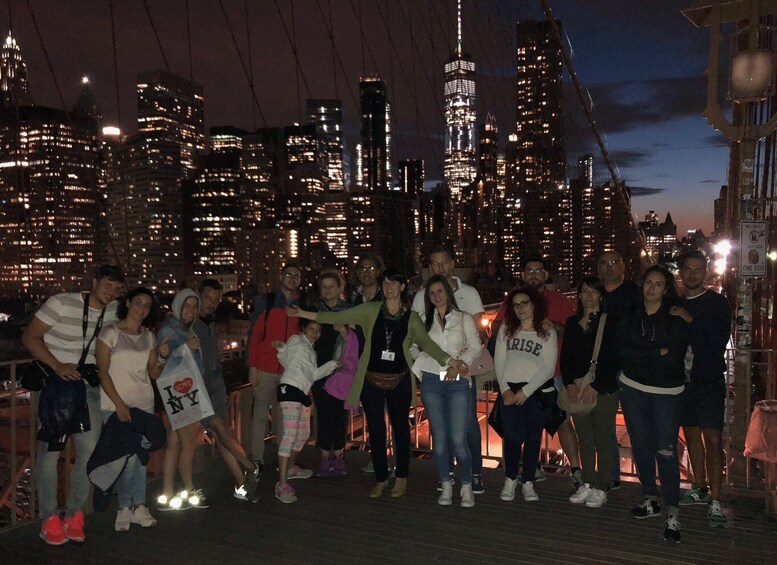 Picture 4 for Activity Luci e Ponti di New York- Night Tour in Italiano