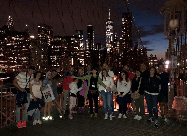 Picture 4 for Activity Luci e Ponti di New York- Night Tour in Italiano