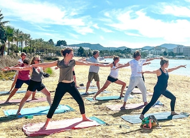 Découvrez le Beach Yoga à San Antonio Ibiza
