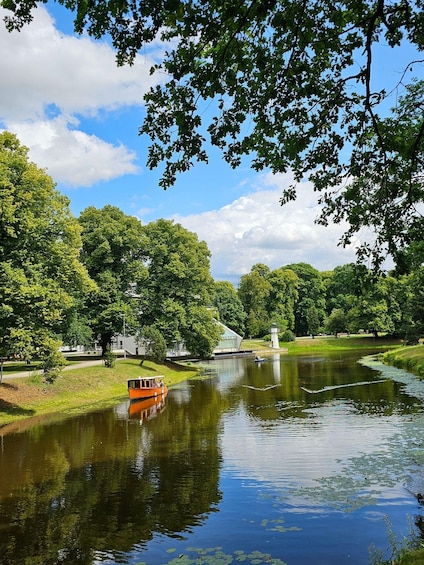 Riga: Private boat tour in Riga Canal and Daugava