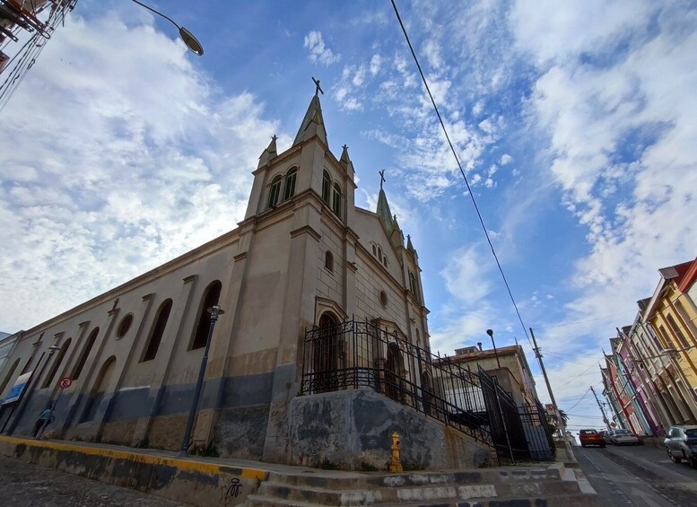 Picture 7 for Activity Valparaíso: Full-Day Private Tour with Funicular Ride