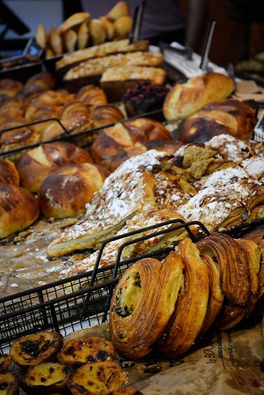 Picture 5 for Activity Bordeaux Best Boulangeries & History Tour
