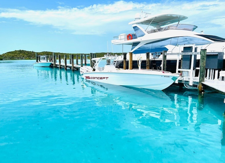 From Nassau: 3-Island Tour with Snorkeling and Swimming