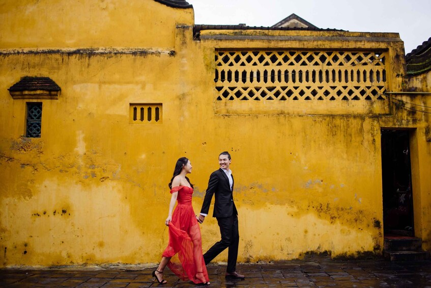 Picture 15 for Activity Hoian: Walking around oldtown with professional photographer