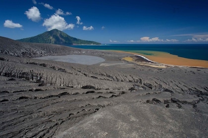 从雅加达出发探索喀拉喀托火山之旅