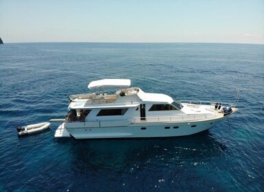 Dream day on a Yacht from Naples to Procida, Capri or Ischia