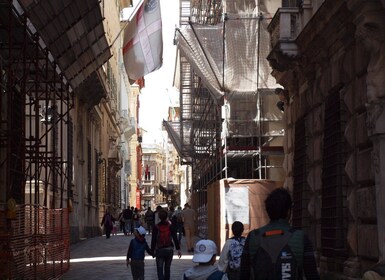 Genova: en promenad i staden + ett glas Prosecco i en båt