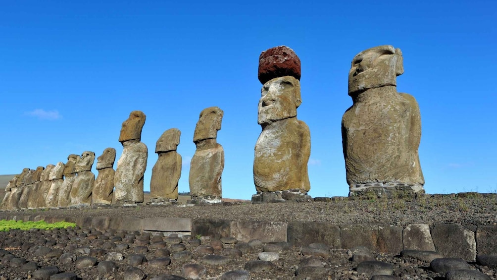 Picture 28 for Activity The Moai Factory: The mystery behind the volcanic stone stat