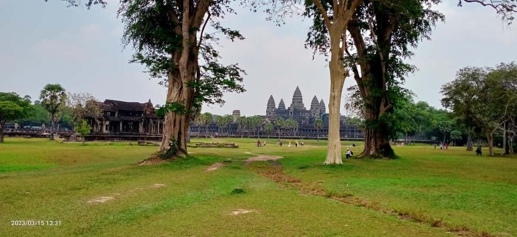 Picture 10 for Activity 1-Day private Angkor Temple Tour from Siem Reap