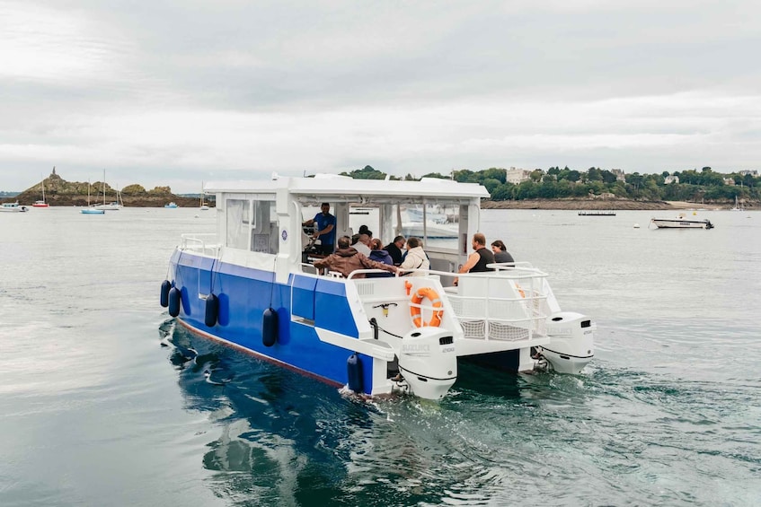 Saint-Malo: Emerald Coast Boat Trip with Guide
