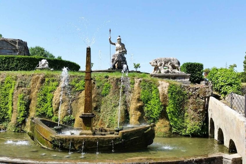 Picture 3 for Activity From Rome: Tivoli Gardens & Hadrian's Villa Guided Day Tour