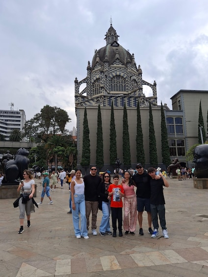 Picture 13 for Activity Citytour,comuna13,metro cable,botero,pueblito paisa. Privado