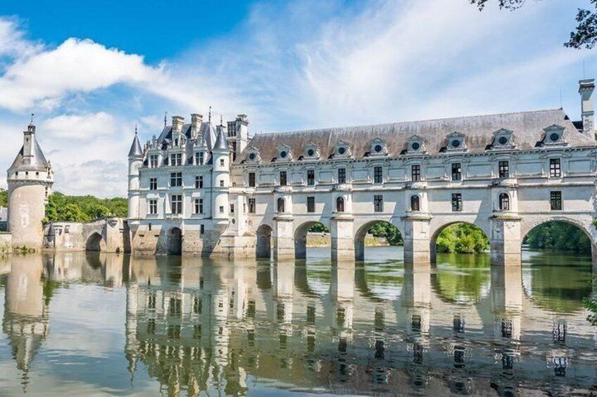 Incredible Loire castles tour with Wine tastings and Lunch