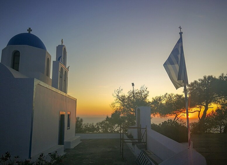 Picture 1 for Activity Santorini: Private Sunrise Tour with Breakfast and Oia Visit